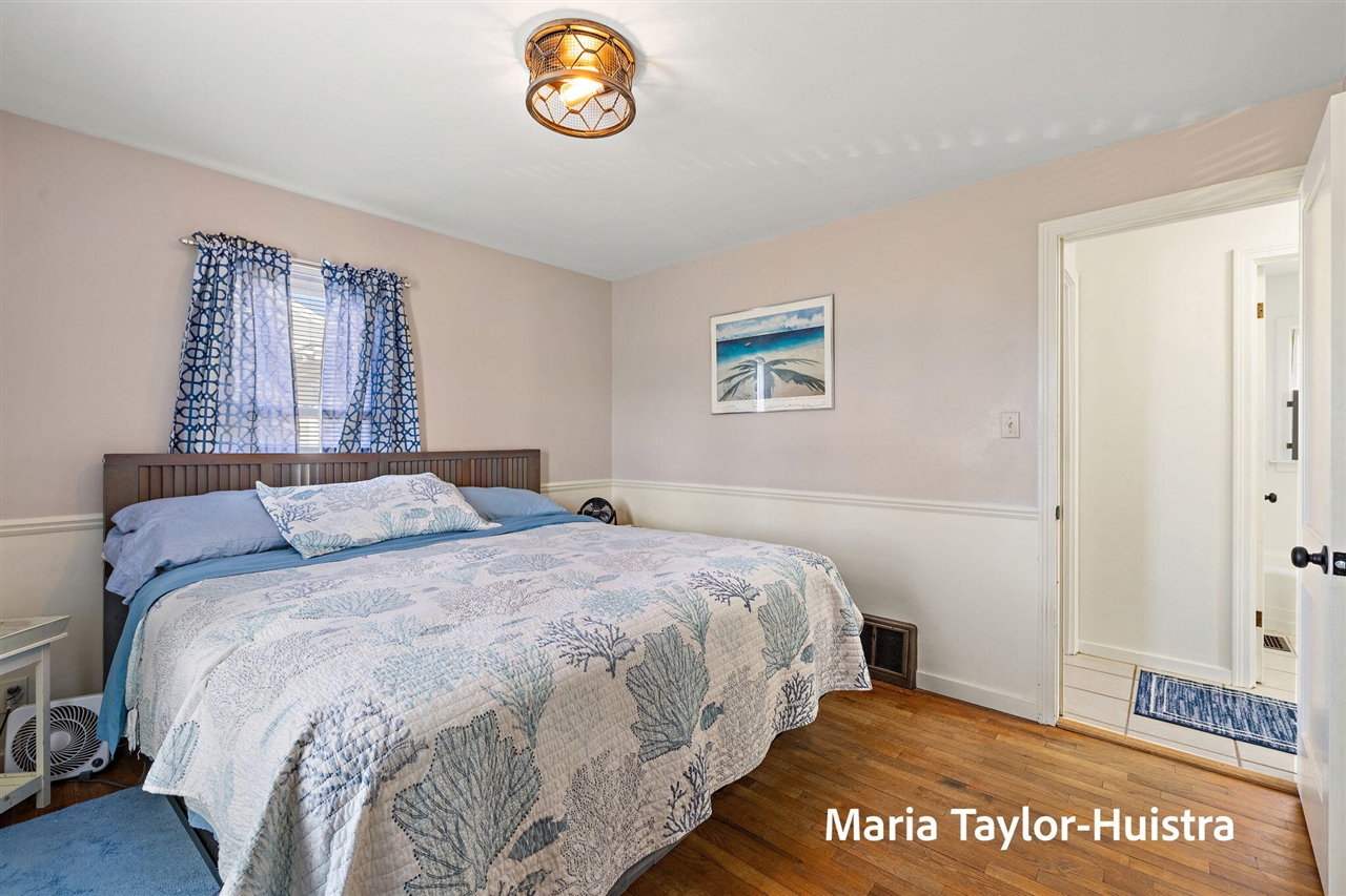 1525 Grant Avenue, Grand Haven, MI, 49417-2015