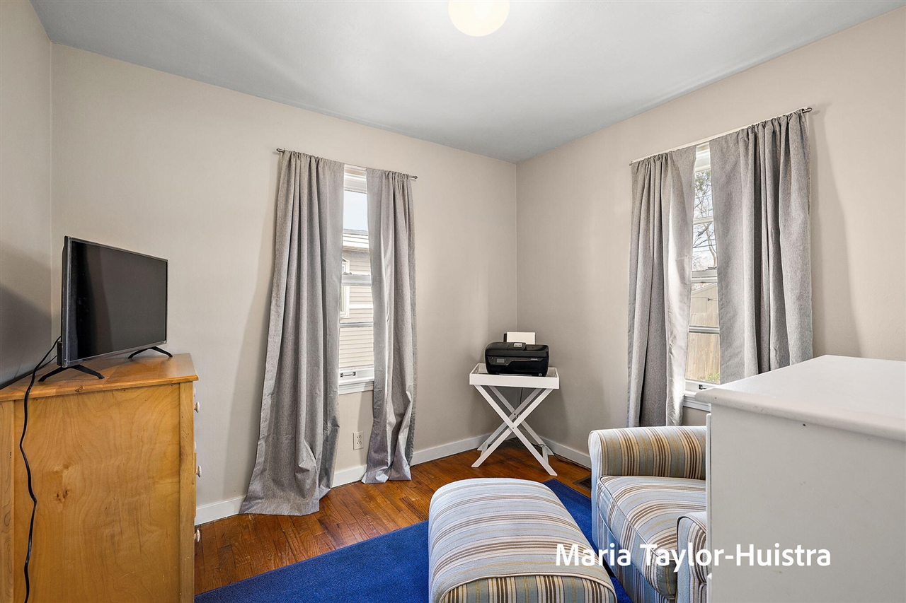 1525 Grant Avenue, Grand Haven, MI, 49417-2015