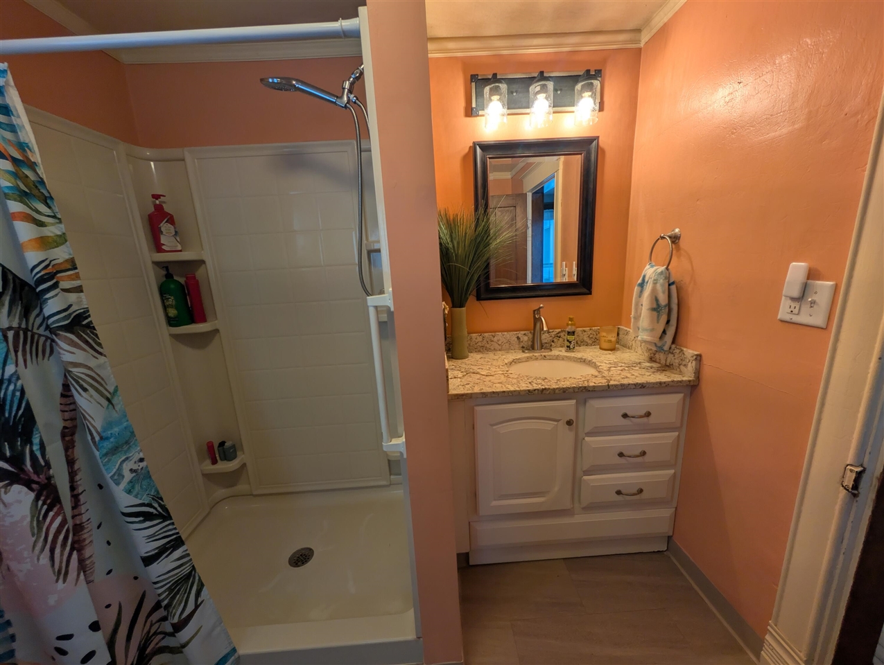 301 W Washington Street, Greenville, MI, 48838-2263