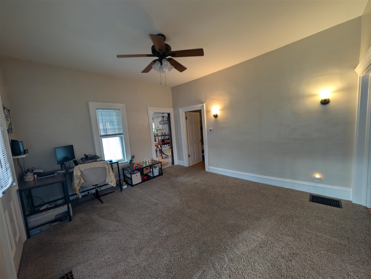 301 W Washington Street, Greenville, MI, 48838-2263