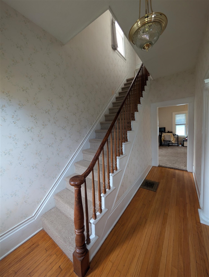 301 W Washington Street, Greenville, MI, 48838-2263