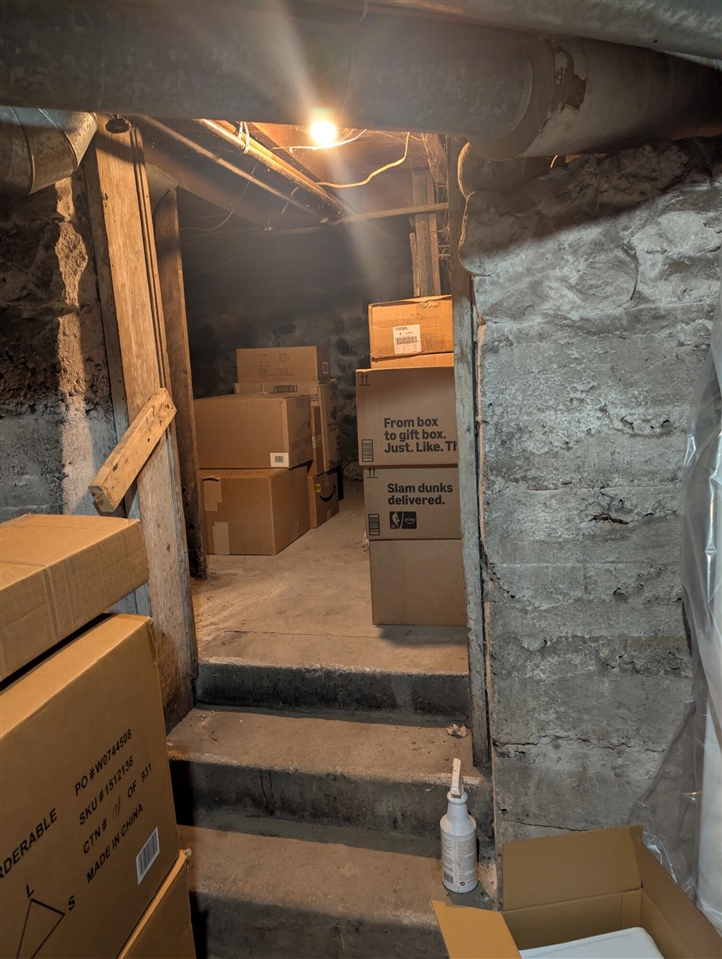 301 W Washington Street, Greenville, MI, 48838-2263