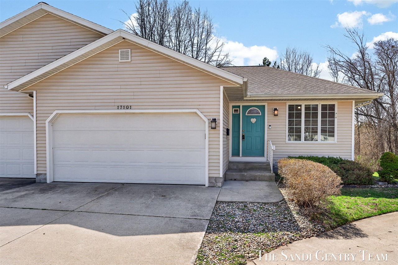 17101 Grandview Drive, Spring Lake, MI, 49456-9026