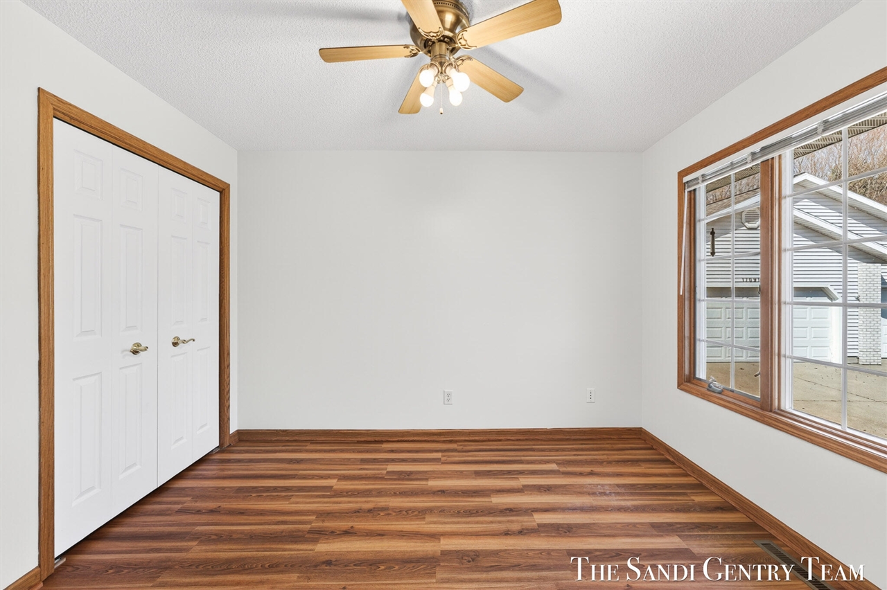 17101 Grandview Drive, Spring Lake, MI, 49456-9026