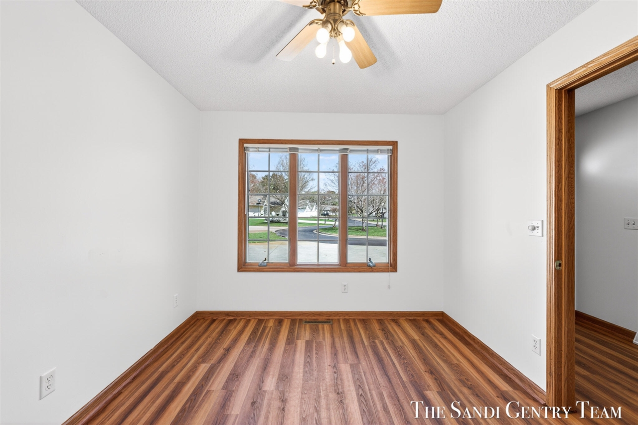 17101 Grandview Drive, Spring Lake, MI, 49456-9026