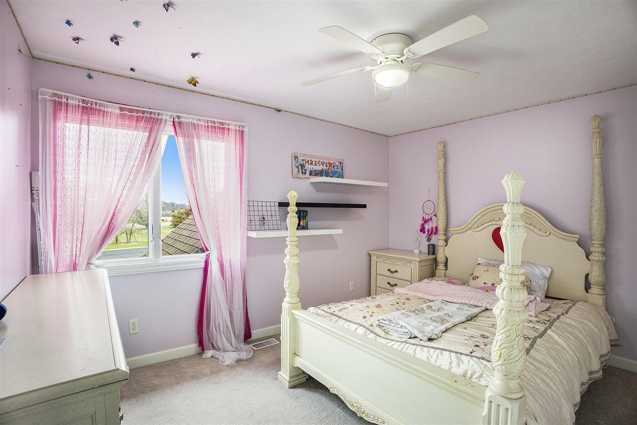 17 Coronado Drive, Jackson, MI, 49201-9842