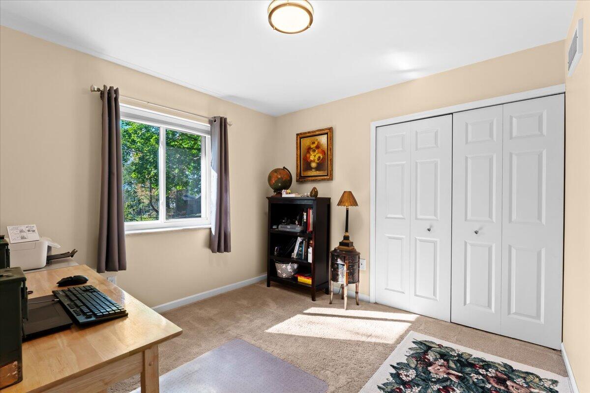 10932 Green Oaks Drive, South Lyon, MI, 48178-9345