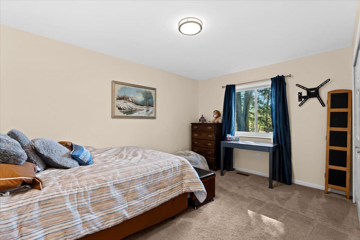 10932 Green Oaks Drive, South Lyon, MI, 48178-9345