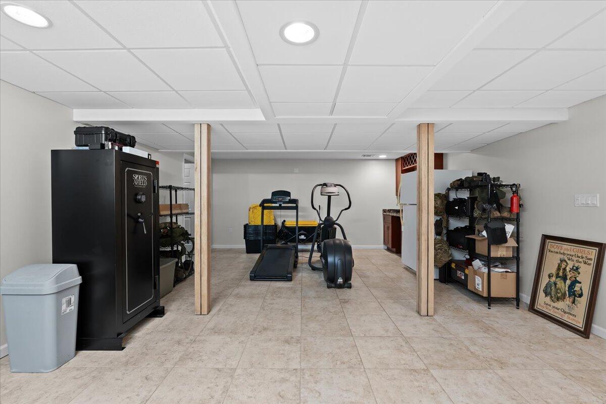 10932 Green Oaks Drive, South Lyon, MI, 48178-9345