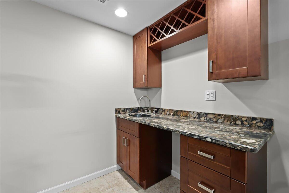 10932 Green Oaks Drive, South Lyon, MI, 48178-9345