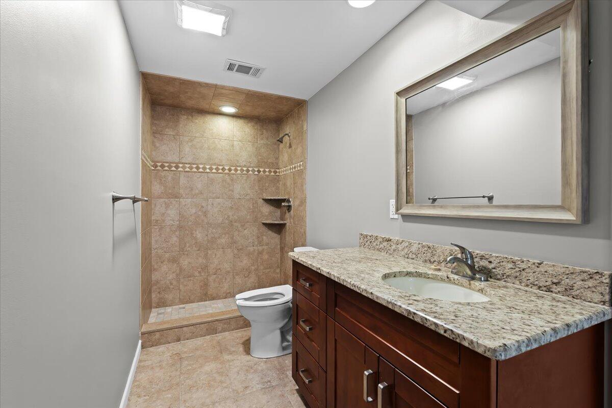 10932 Green Oaks Drive, South Lyon, MI, 48178-9345