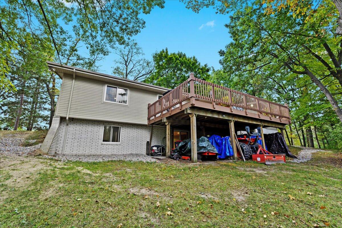 10932 Green Oaks Drive, South Lyon, MI, 48178-9345