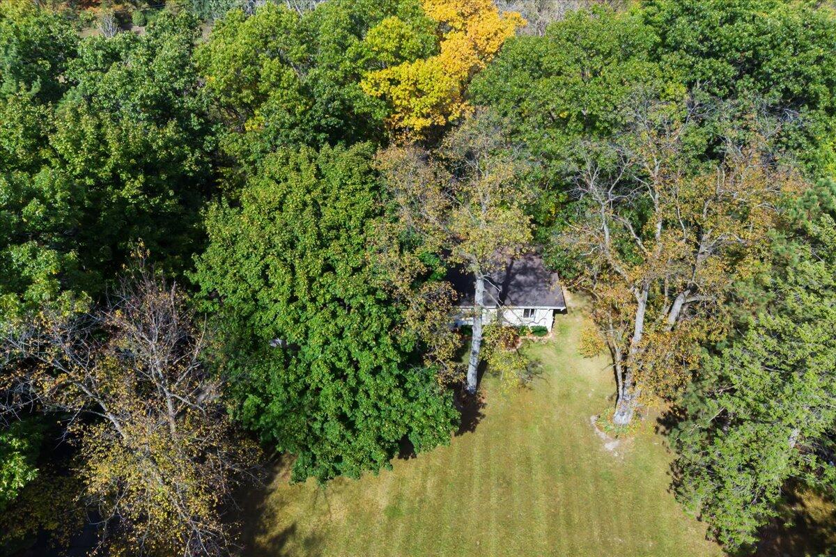 10932 Green Oaks Drive, South Lyon, MI, 48178-9345