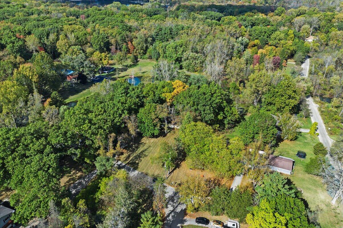 10932 Green Oaks Drive, South Lyon, MI, 48178-9345