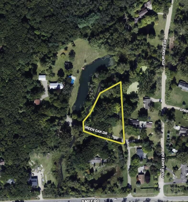 10932 Green Oaks Drive, South Lyon, MI, 48178-9345