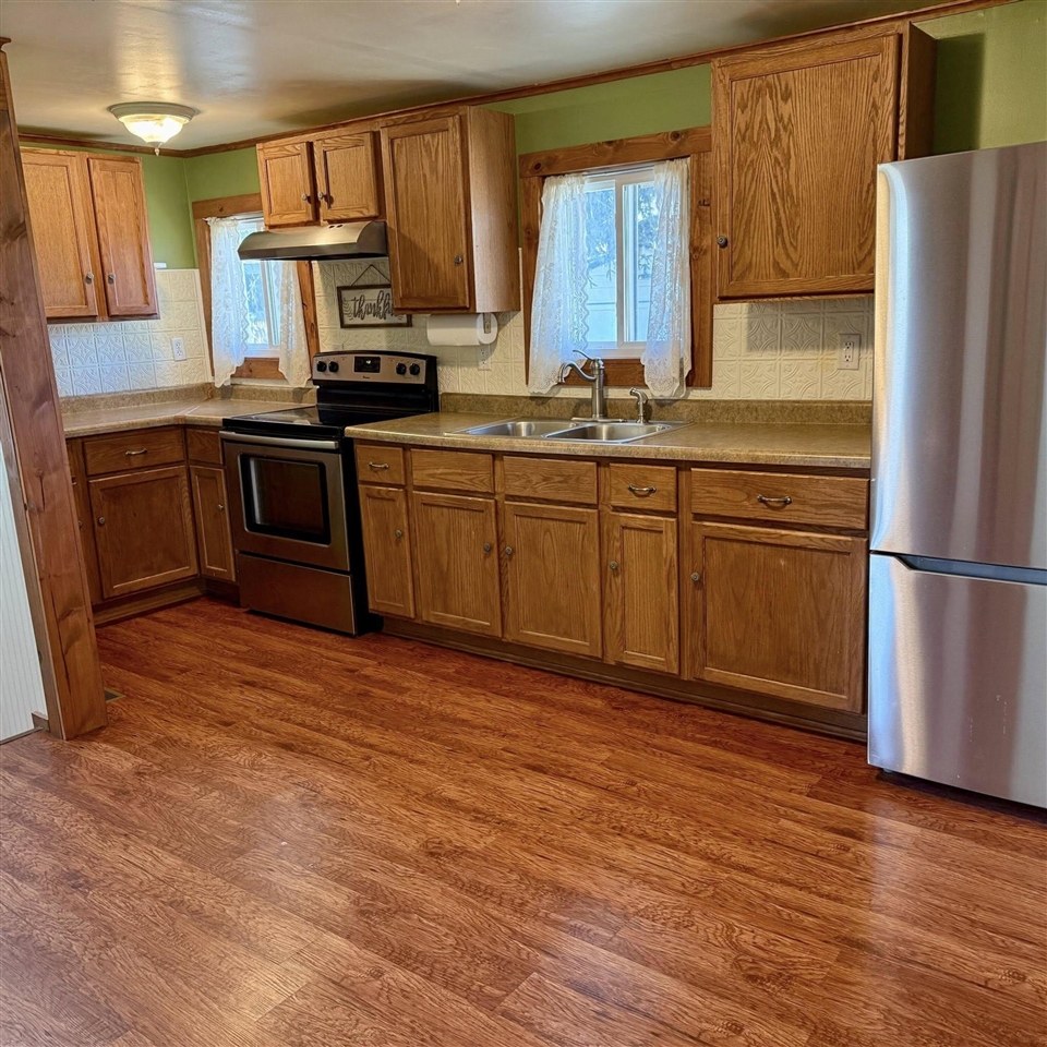 5305 N Osborn Road, Riverdale, MI, 48877-9796