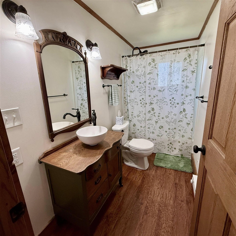 5305 N Osborn Road, Riverdale, MI, 48877-9796