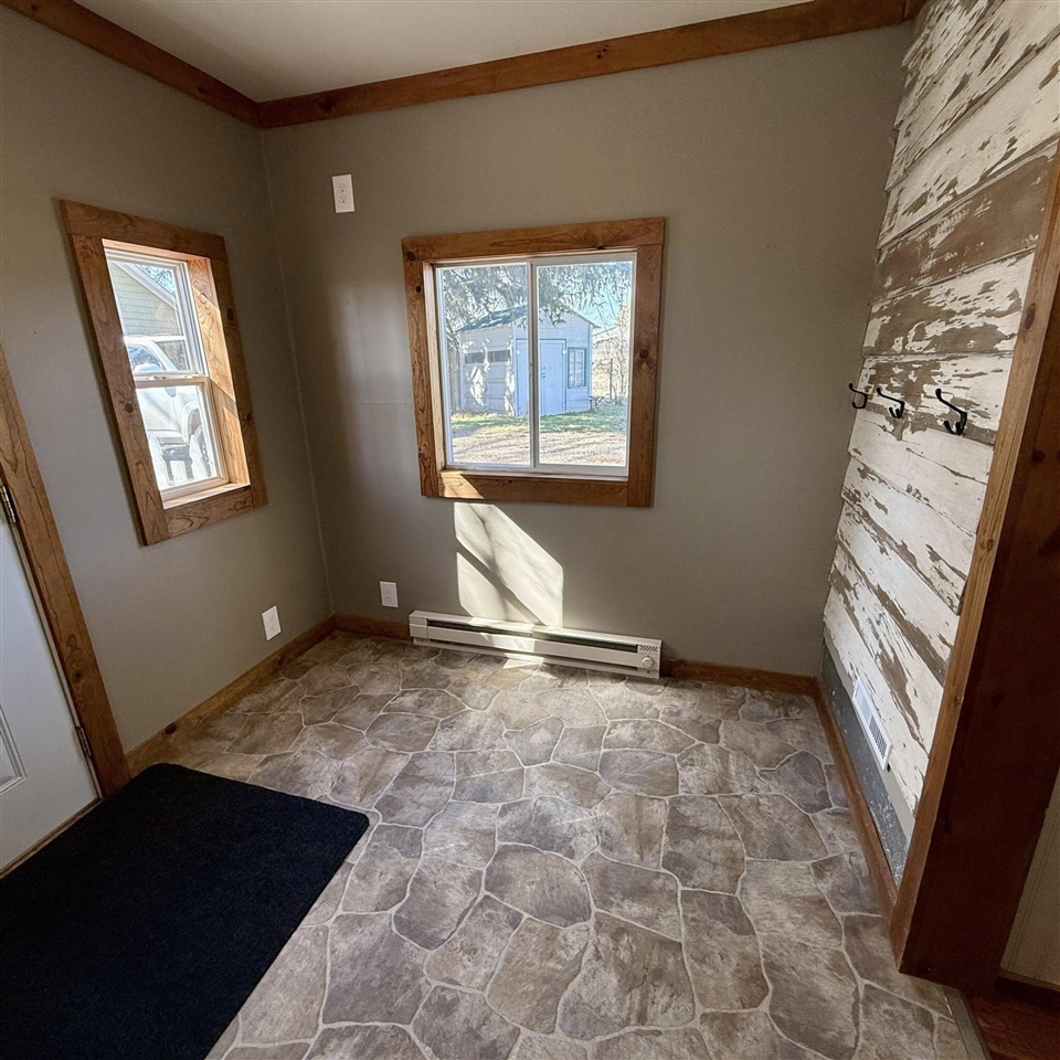 5305 N Osborn Road, Riverdale, MI, 48877-9796