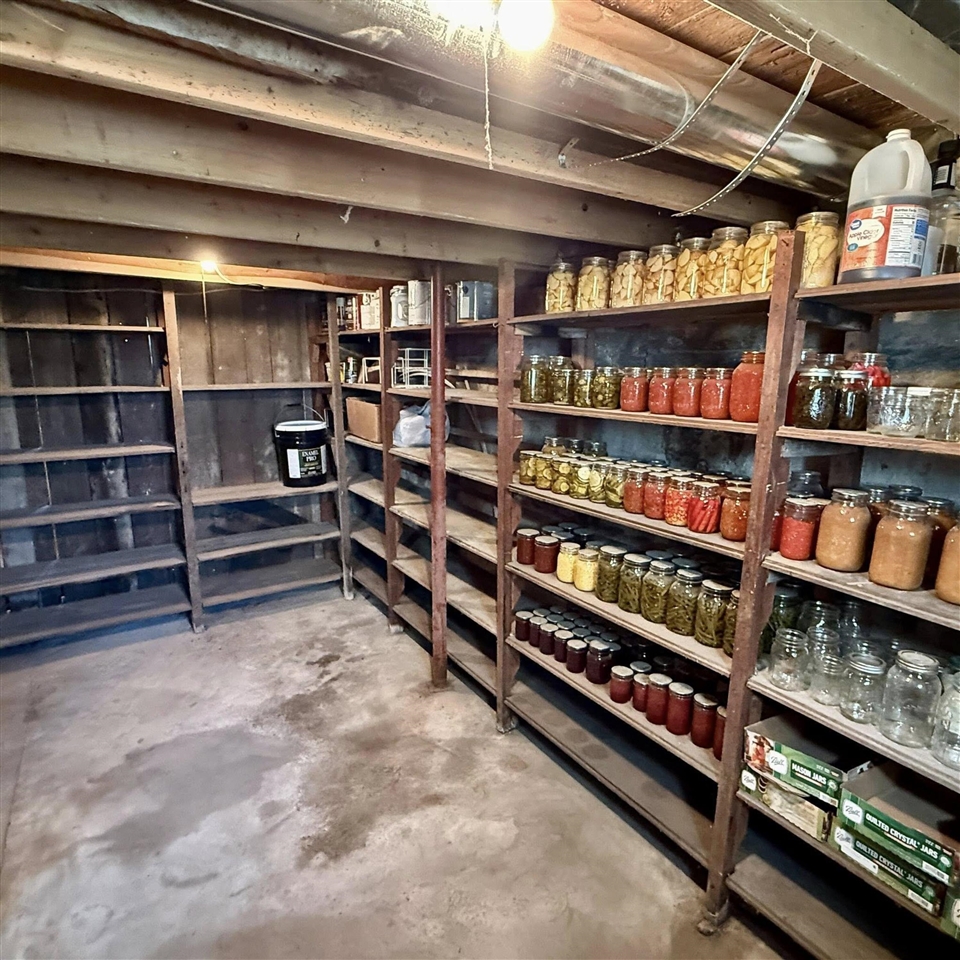 5305 N Osborn Road, Riverdale, MI, 48877-9796