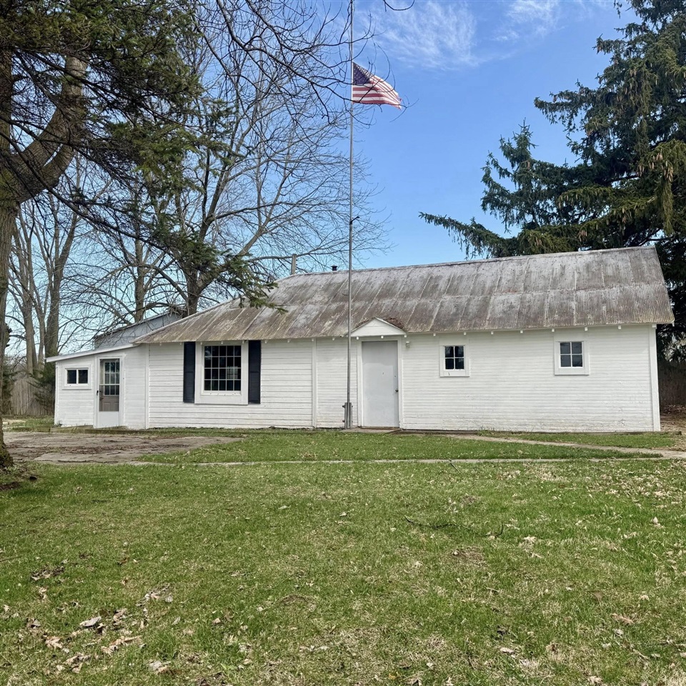 5305 N Osborn Road, Riverdale, MI, 48877-9796