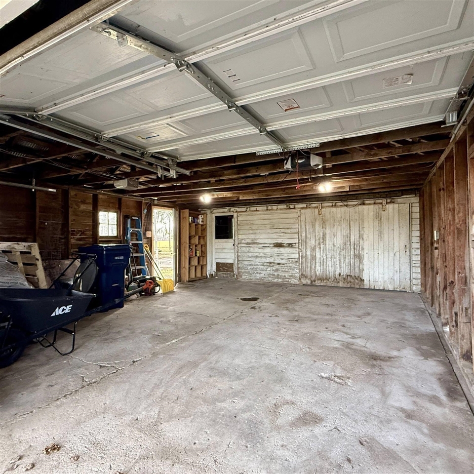 5305 N Osborn Road, Riverdale, MI, 48877-9796