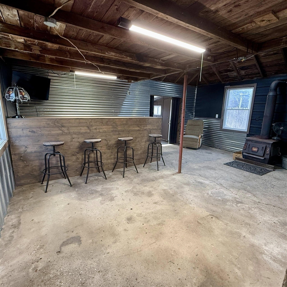 5305 N Osborn Road, Riverdale, MI, 48877-9796