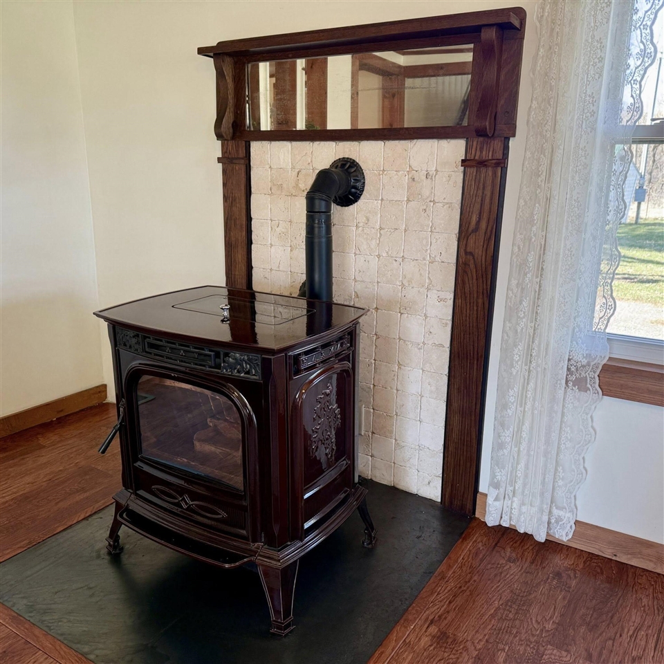 5305 N Osborn Road, Riverdale, MI, 48877-9796