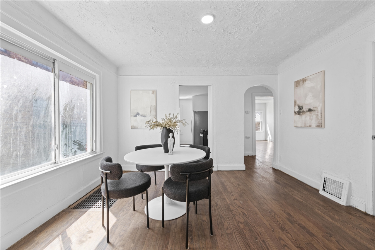 5541 Grayton Street, Detroit, MI, 48224-2151