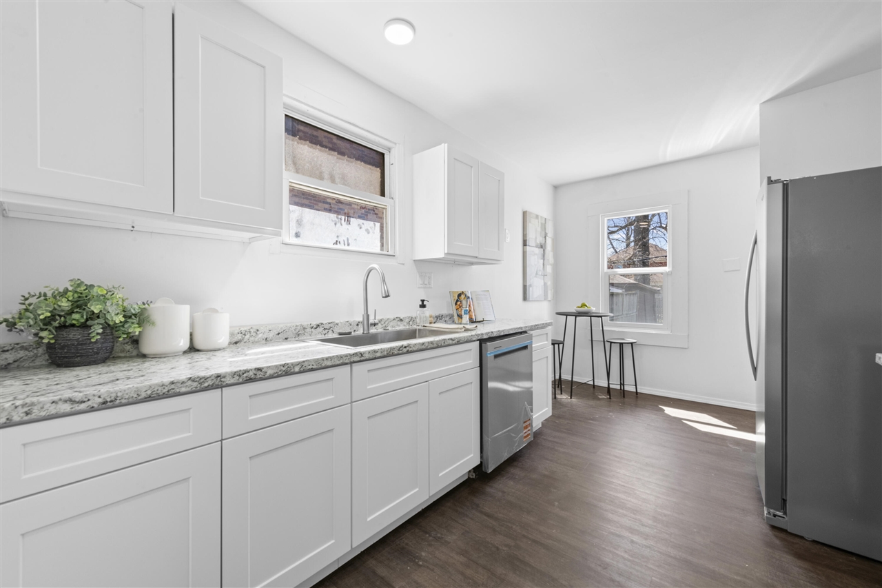 5541 Grayton Street, Detroit, MI, 48224-2151