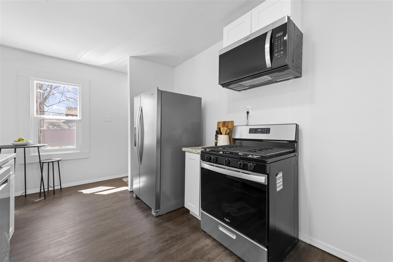 5541 Grayton Street, Detroit, MI, 48224-2151