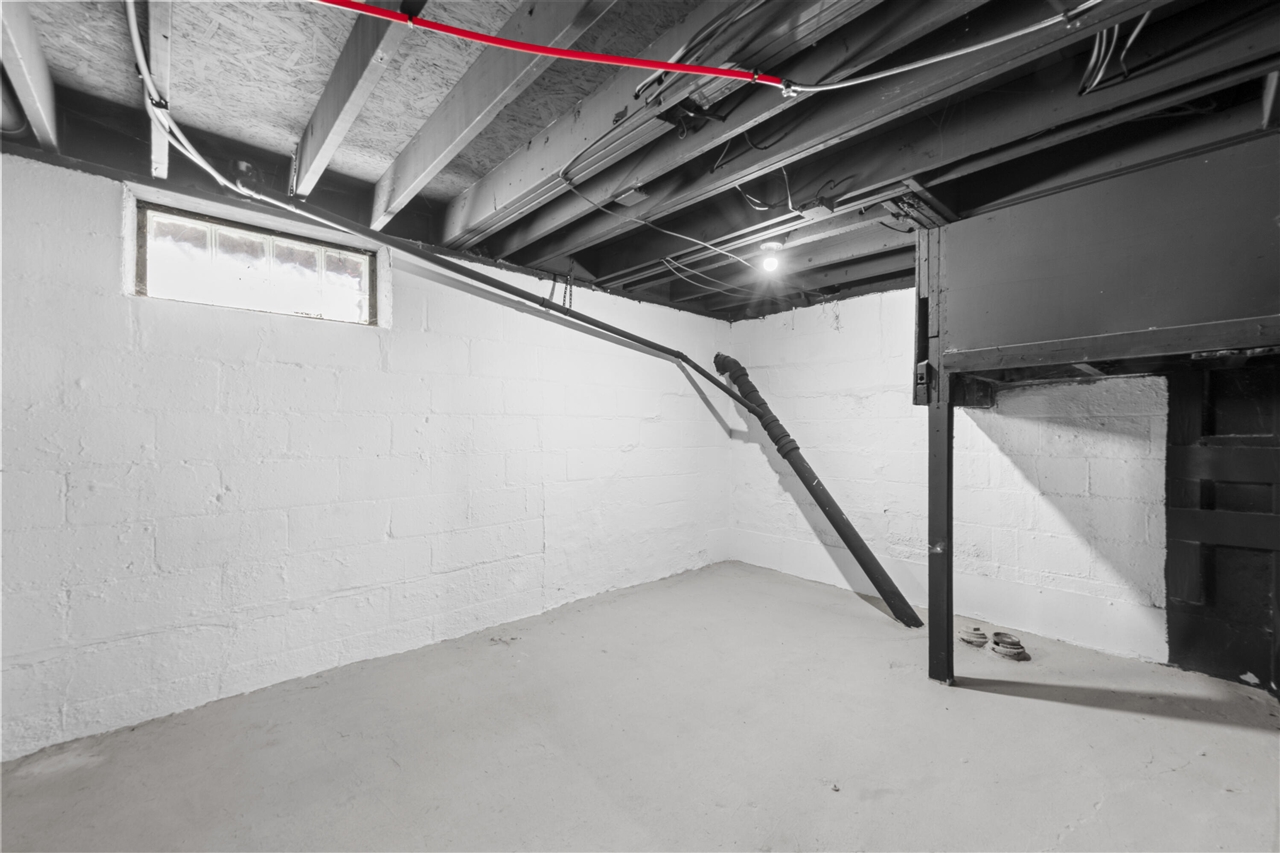 5541 Grayton Street, Detroit, MI, 48224-2151