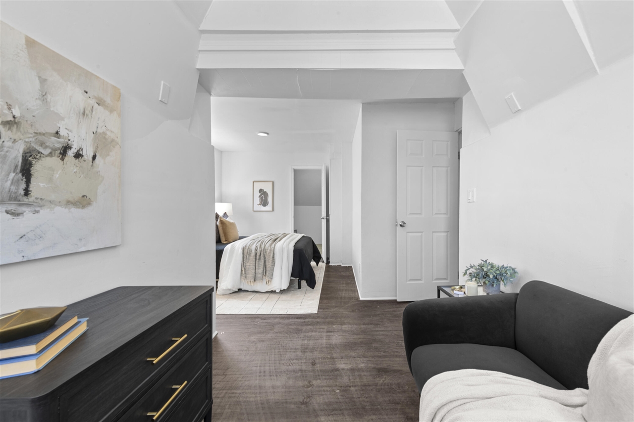 5541 Grayton Street, Detroit, MI, 48224-2151