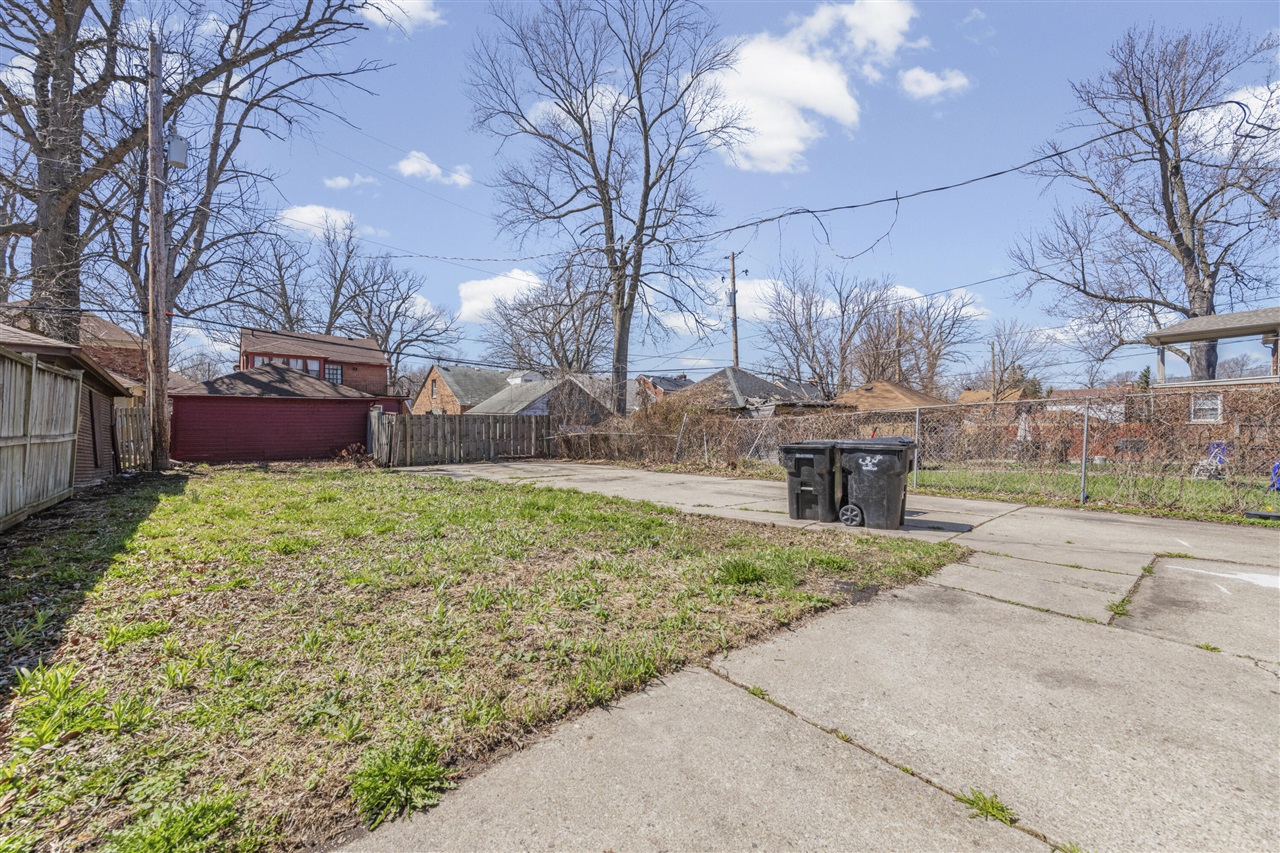 5541 Grayton Street, Detroit, MI, 48224-2151