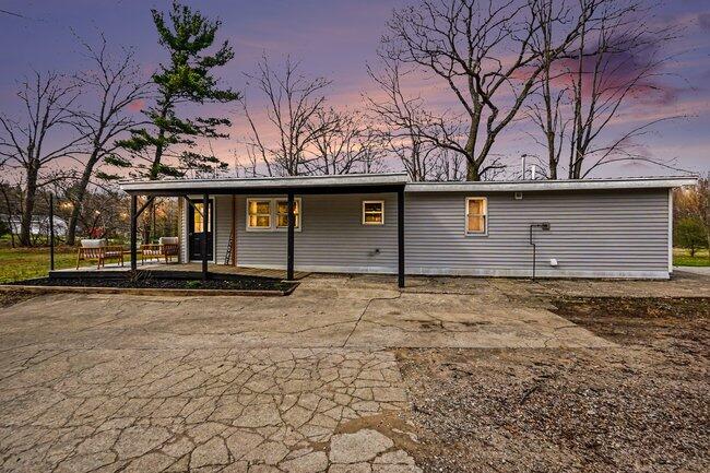 11818 128th Avenue, Grand Haven, MI, 49417-8606