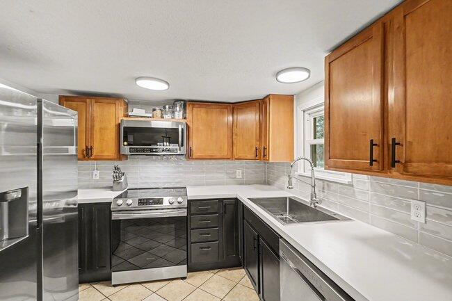 11818 128th Avenue, Grand Haven, MI, 49417-8606