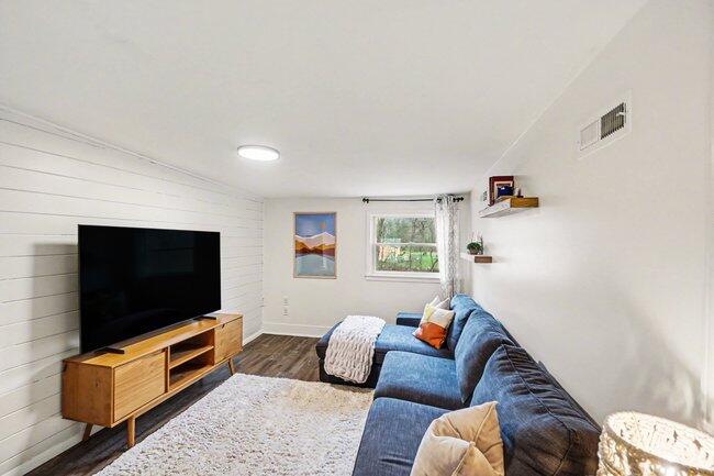 11818 128th Avenue, Grand Haven, MI, 49417-8606