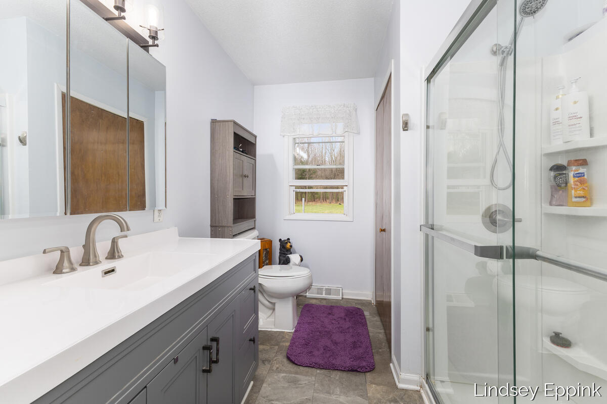 4597 E 128th Street, Grant, MI, 49327-9326