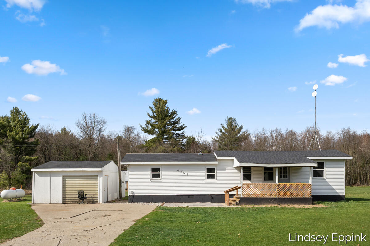4597 E 128th Street, Grant, MI, 49327-9326