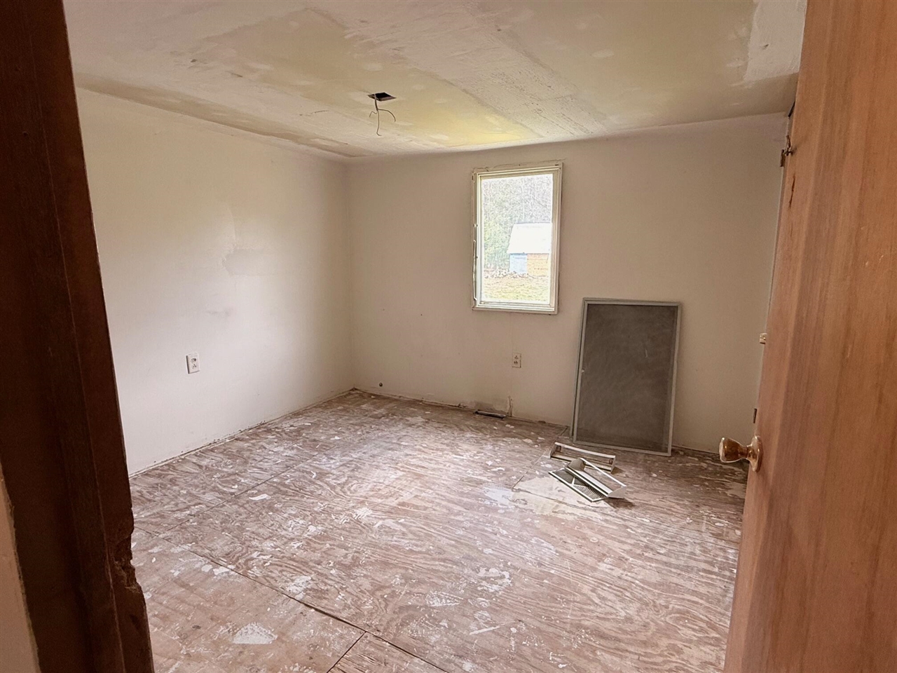 4597 E 128th Street, Grant, MI, 49327-9326