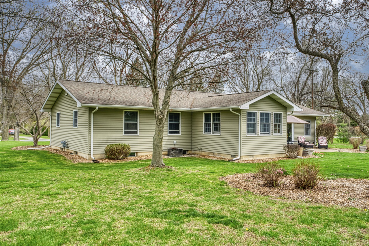 13271 E Old Us Highway 12, Chelsea, MI, 48118-9666