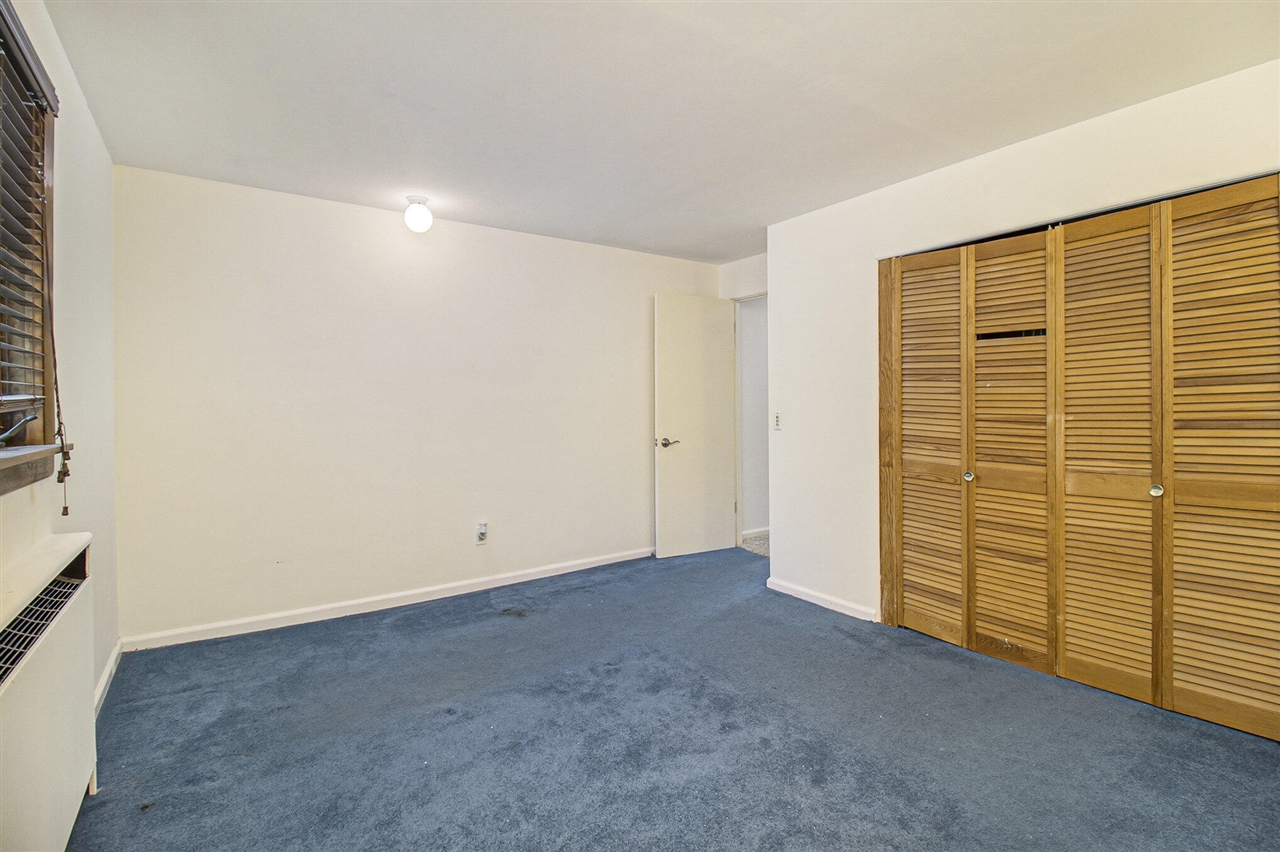 1540 Lakeshore Drive, Ludington, MI, 49431