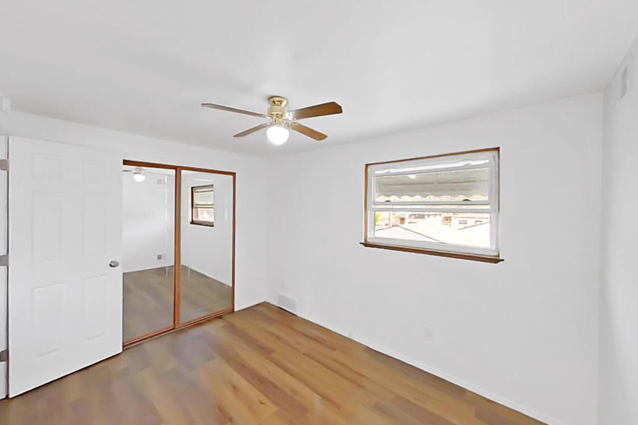 4911 Detroit Street, Dearborn Heights, MI, 48125-3219