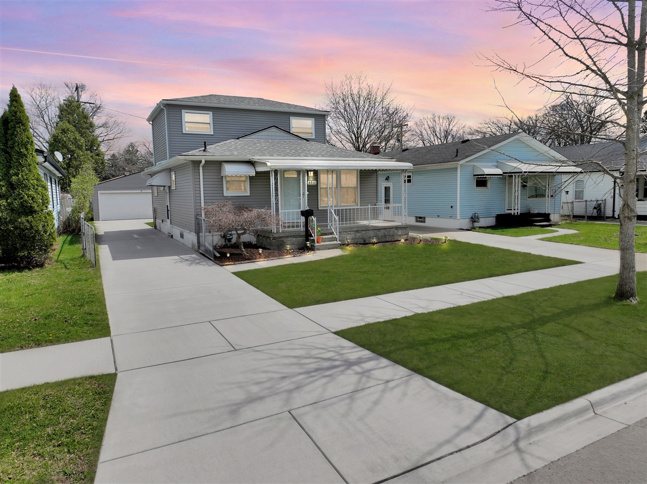 4911 Detroit Street, Dearborn Heights, MI, 48125-3219