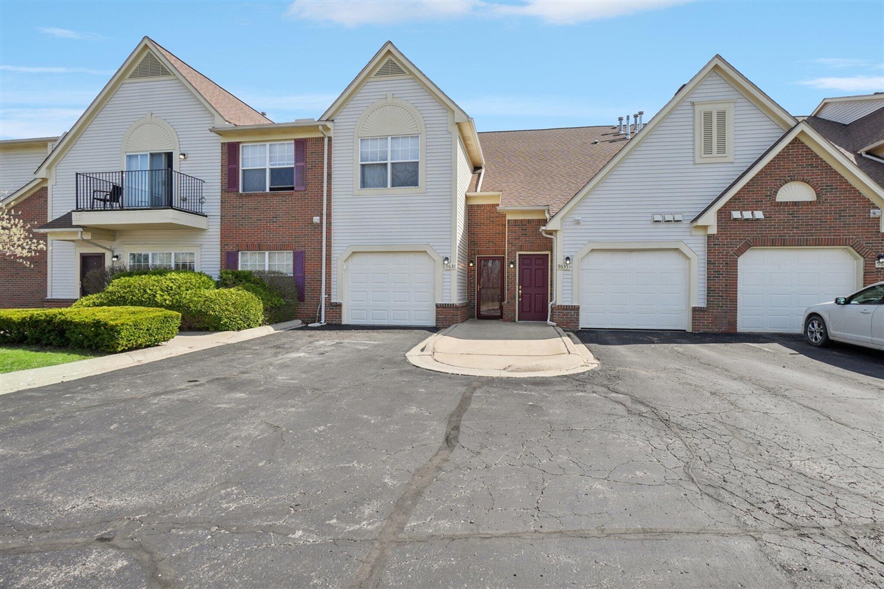 9631 Lakeside Drive UNIT&nbsp;68, Ypsilanti, MI, 48197-3031
