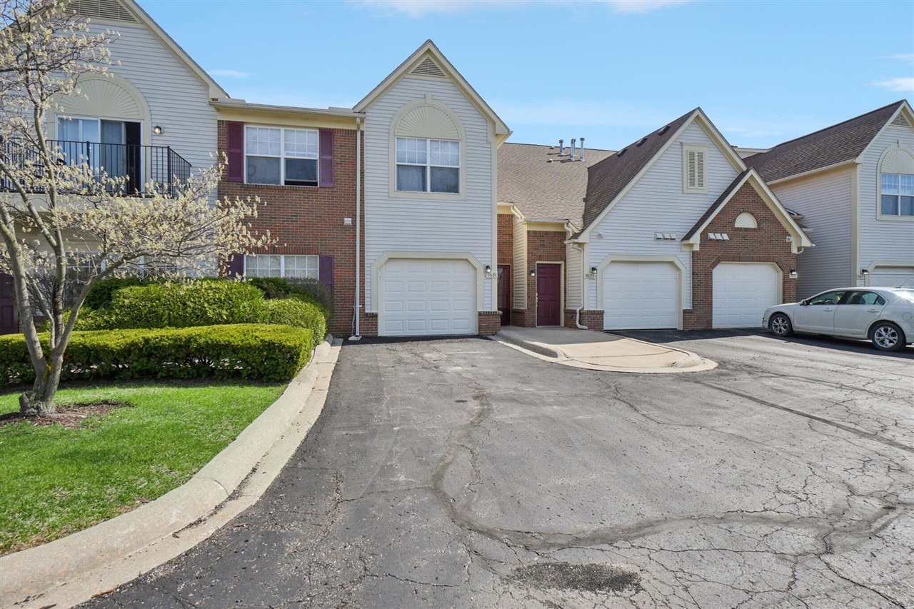 9631 Lakeside Drive UNIT&nbsp;68, Ypsilanti, MI, 48197-3031