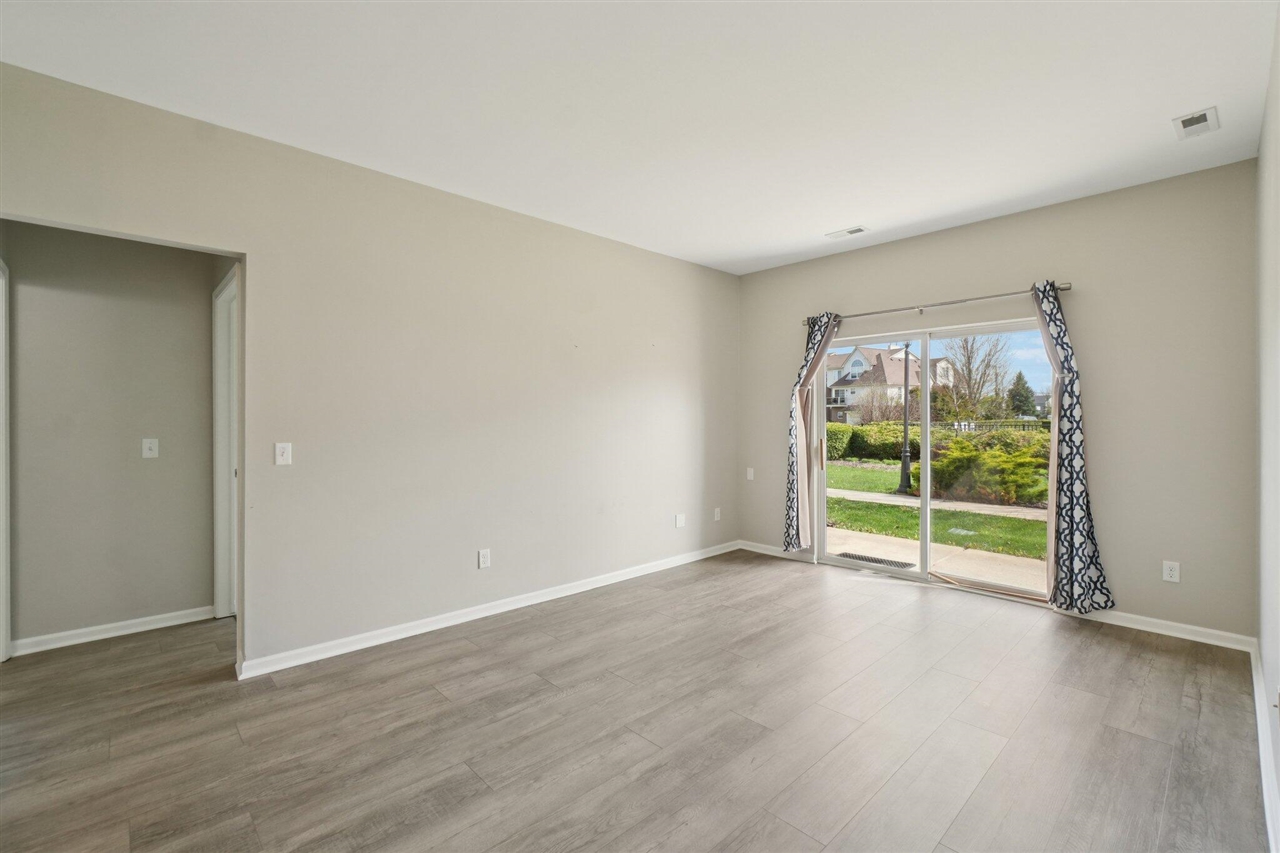 9631 Lakeside Drive UNIT&nbsp;68, Ypsilanti, MI, 48197-3031