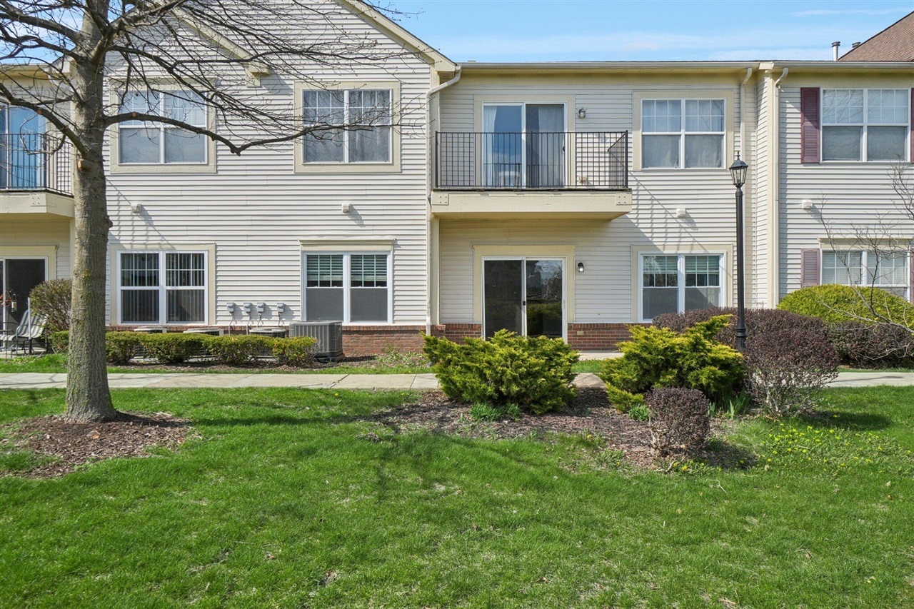 9631 Lakeside Drive UNIT&nbsp;68, Ypsilanti, MI, 48197-3031