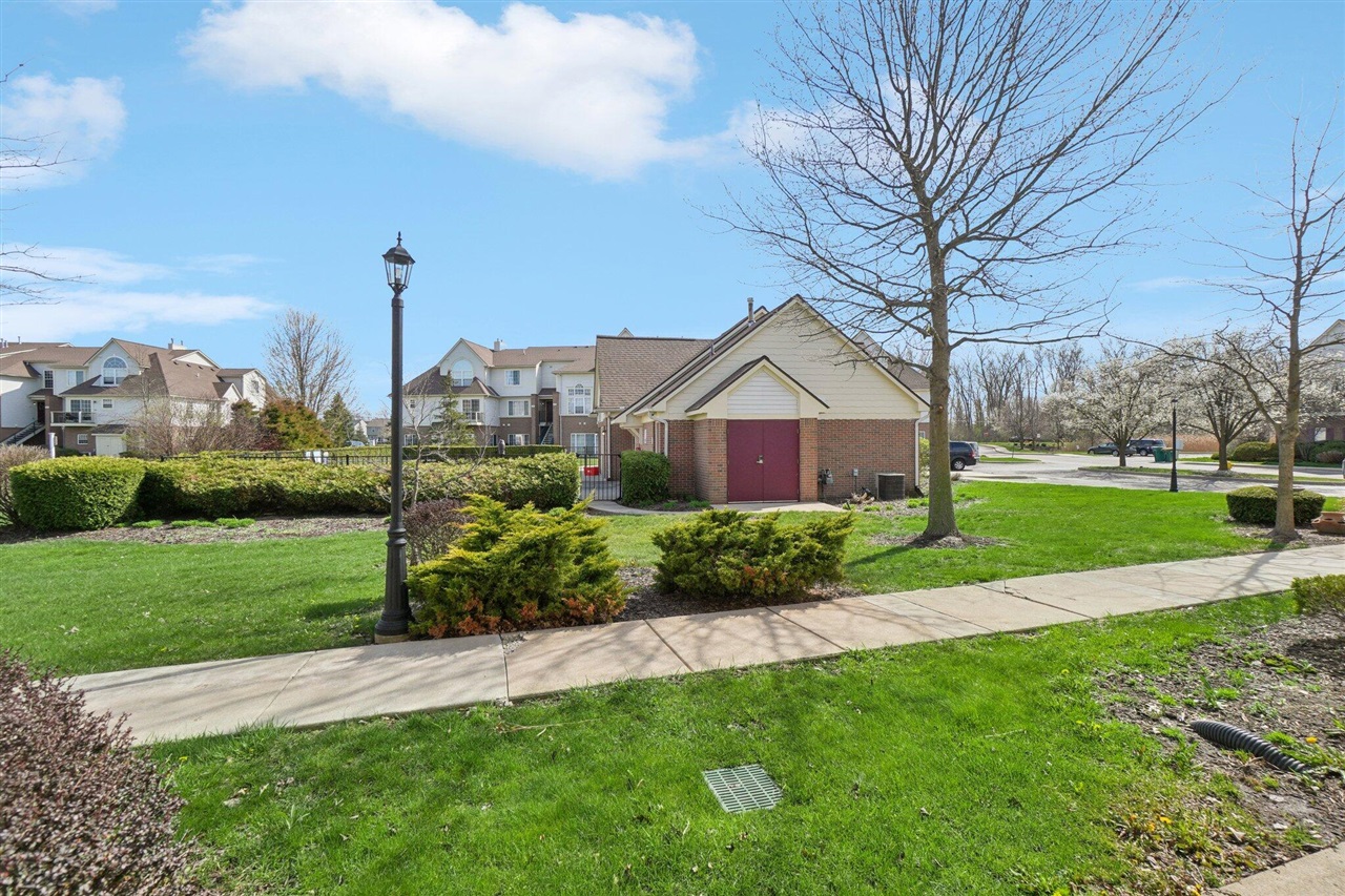 9631 Lakeside Drive UNIT&nbsp;68, Ypsilanti, MI, 48197-3031