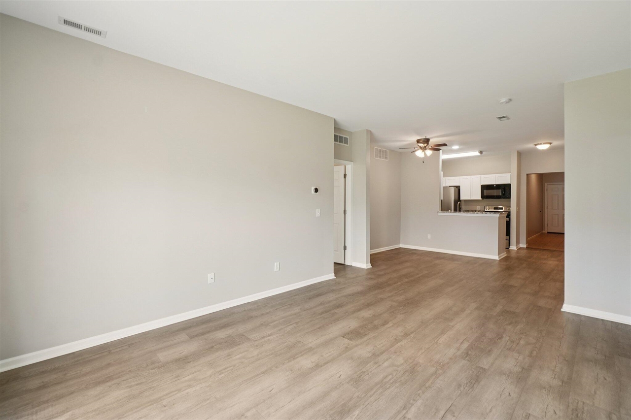 9631 Lakeside Drive UNIT&nbsp;68, Ypsilanti, MI, 48197-3031