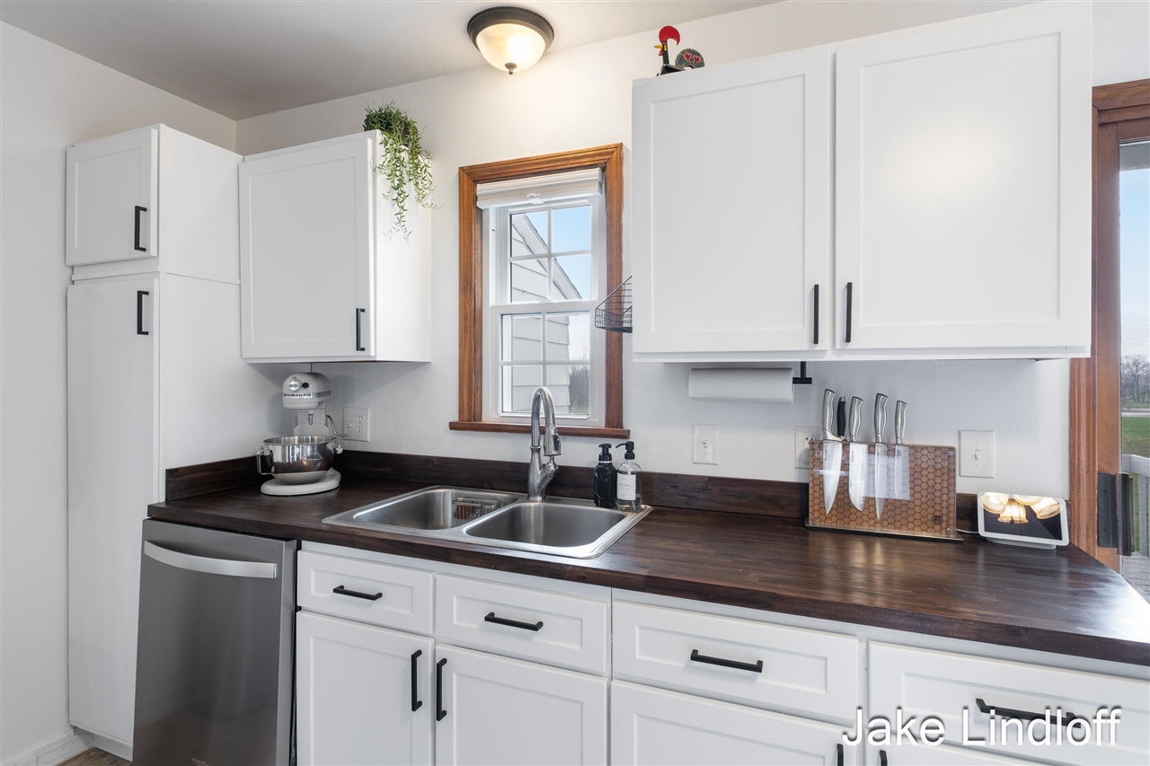 175 84th Street, Byron Center, MI, 49315-8825